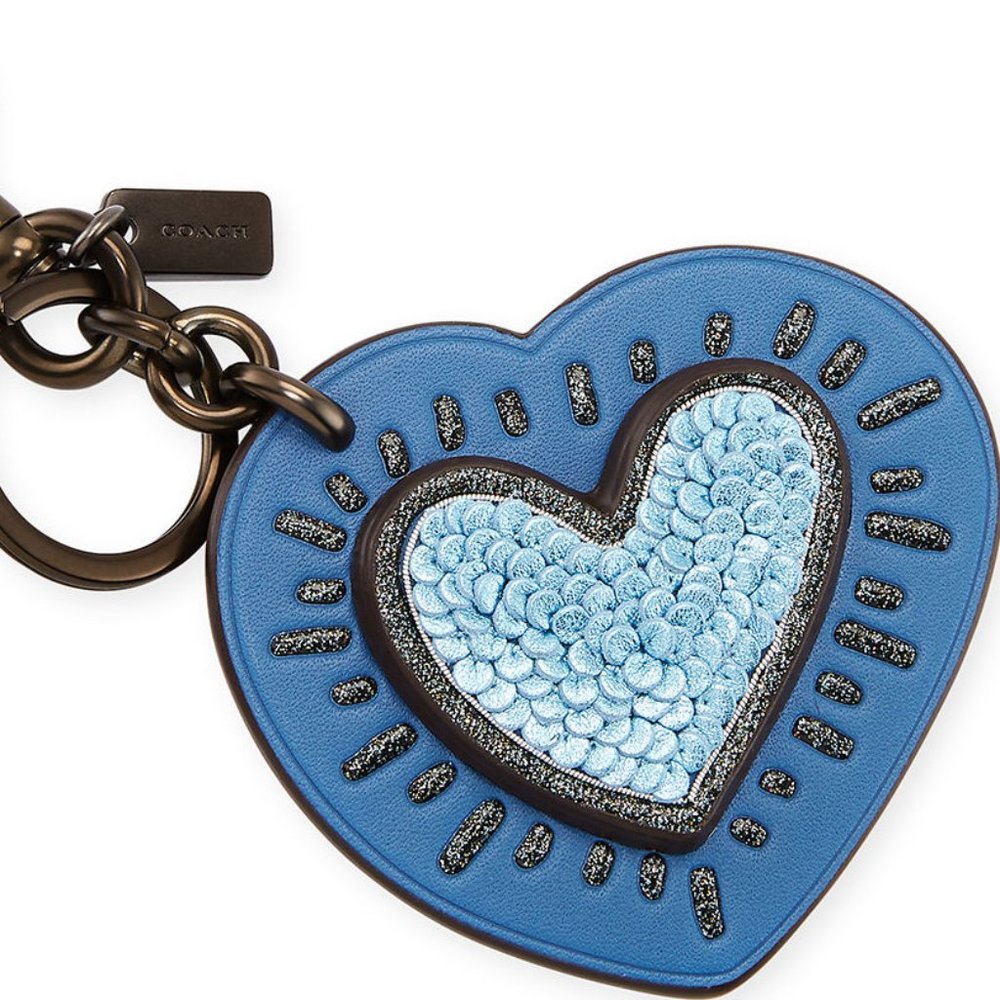 New with tag  Coach 1941 x Keith Haring Heart Bag  leather Charm in heart Blue